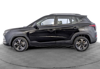 Подержанный автомобиль Москвич 3 2023 года (8 фото)