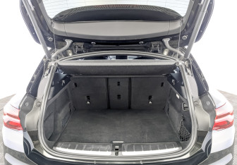 Подержанный автомобиль BMW X2 2020 года (10 фото)