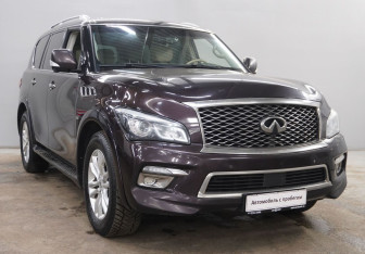 Подержанный автомобиль Infiniti QX80 2016 года (3 фото)