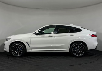 Подержанный автомобиль BMW X4 2019 года (5 фото)