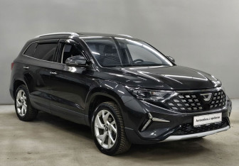 Подержанный автомобиль Jetta VS7 2023 года (3 фото)