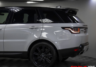 Подержанный автомобиль Land Rover Range Rover Sport 2021 года (26 фото)