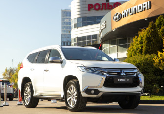 Подержанный автомобиль Mitsubishi Pajero Sport 2018 года (2 фото)