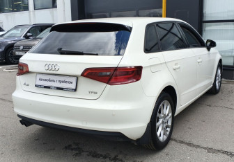 Подержанный автомобиль Audi A3 Hatchback 2013 года (5 фото)