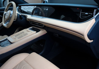 Подержанный автомобиль Voyah Free 2023 года (10 фото)