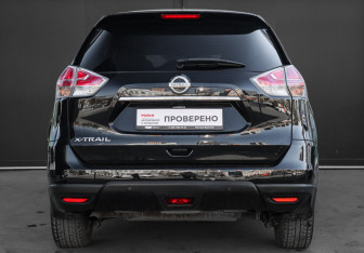 Подержанный автомобиль Nissan X-Trail 2015 года (5 фото)