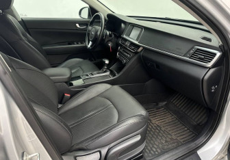 Подержанный автомобиль Kia Optima Sedan 2018 года (13 фото)