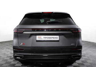 Подержанный автомобиль Jaecoo J8 2024 года (6 фото)