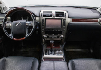 Подержанный автомобиль Lexus GX 2015 года (13 фото)