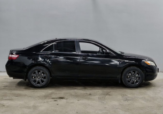 Подержанный автомобиль Toyota Camry Sedan 2008 года (4 фото)