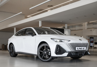 Новый Changan UNI-V 2025 (3 фото)