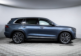 Подержанный автомобиль Geely Monjaro 2023 года (4 фото)