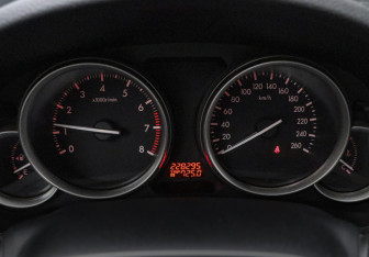 Подержанный автомобиль Mazda 6 Sedan 2010 года (13 фото)