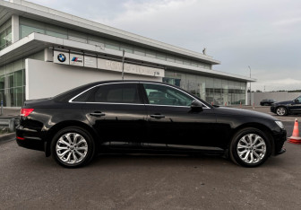 Подержанный автомобиль Audi A4 Sedan 2015 года (4 фото)