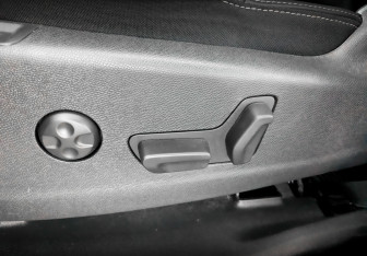 Подержанный автомобиль Peugeot 3008 2021 года (21 фото)