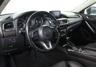 Подержанный автомобиль Mazda 6 Sedan 2016 года (13 фото)