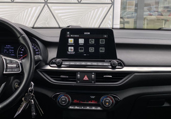 Подержанный автомобиль Kia Cerato Sedan 2021 года (12 фото)