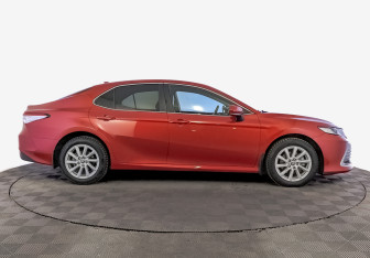 Подержанный автомобиль Toyota Camry Sedan 2022 года (4 фото)