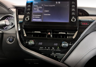 Подержанный автомобиль Toyota Camry Sedan 2021 года (15 фото)
