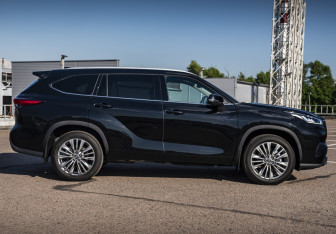 Новый Toyota Highlander 2025 (4 фото)