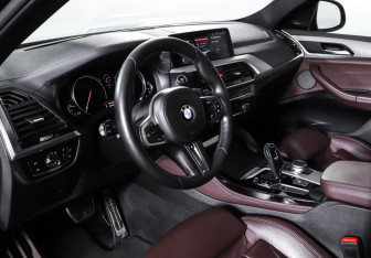 Подержанный автомобиль BMW X4 2019 года (15 фото)