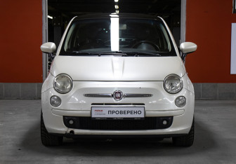 Подержанный автомобиль Fiat 500 Hatchback 2008 года (2 фото)