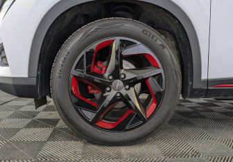 Новый Omoda C5 2022 (7 фото)