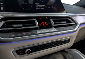 Подержанный автомобиль BMW X6 2021 года (28 фото)