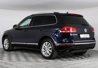 Подержанный автомобиль Volkswagen Touareg 2016 года (6 фото)