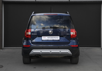 Подержанный автомобиль Skoda Yeti 2015 года (8 фото)