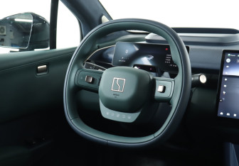 Подержанный автомобиль Zeekr X 2023 года (15 фото)