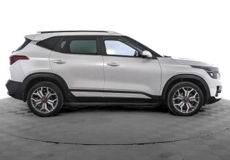 Подержанный автомобиль Kia Seltos 2021 года (4 фото)