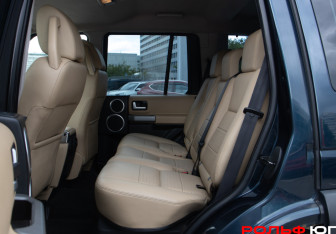 Подержанный автомобиль Land Rover Discovery 2007 года (8 фото)
