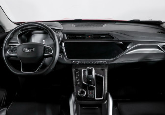 Подержанный автомобиль Geely Atlas Pro 2022 года (12 фото)