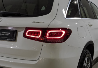 Подержанный автомобиль Mercedes-Benz GLC Coupe 2019 года (28 фото)