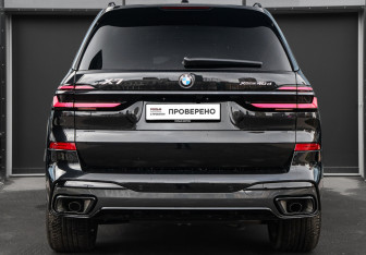 Новый BMW X7 2024 (5 фото)