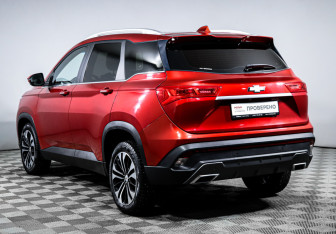 Подержанный автомобиль Chevrolet Captiva 2022 года (7 фото)