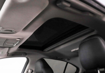 Подержанный автомобиль Infiniti Q50 2014 года (11 фото)