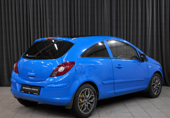 Подержанный автомобиль Opel Corsa 2007 года (4 фото)