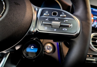 Подержанный автомобиль Mercedes-Benz GLC AMG 2020 года (26 фото)