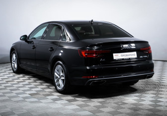Подержанный автомобиль Audi A4 Sedan 2019 года (7 фото)
