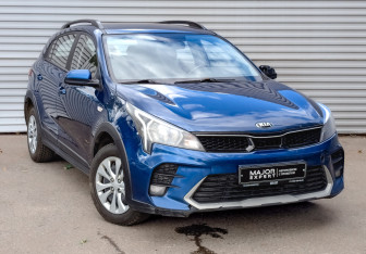 Подержанный автомобиль Kia Rio Hatchback 2021 года (3 фото)