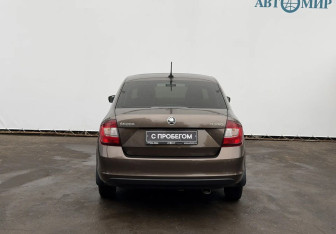 Подержанный автомобиль Skoda Rapid Liftback 2018 года (6 фото)