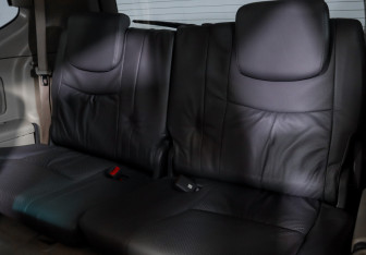 Подержанный автомобиль Toyota Land Cruiser Prado 2007 года (11 фото)