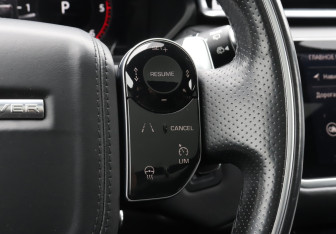 Подержанный автомобиль Land Rover Range Rover Velar 2019 года (19 фото)