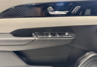 Подержанный автомобиль Evolute i-PRO 2022 года (17 фото)