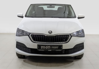 Подержанный автомобиль Skoda Rapid Liftback 2021 года (2 фото)