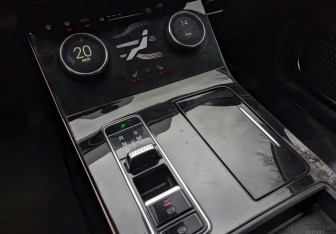 Подержанный автомобиль Exeed LX 2022 года (26 фото)