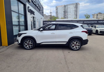 Подержанный автомобиль Kia Seltos 2020 года (5 фото)