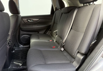 Подержанный автомобиль Nissan X-Trail 2021 года (11 фото)